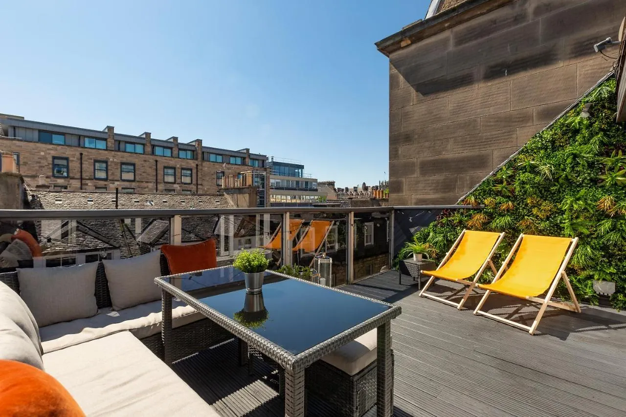 The Edinburgh Rooftop Terrace 0*,