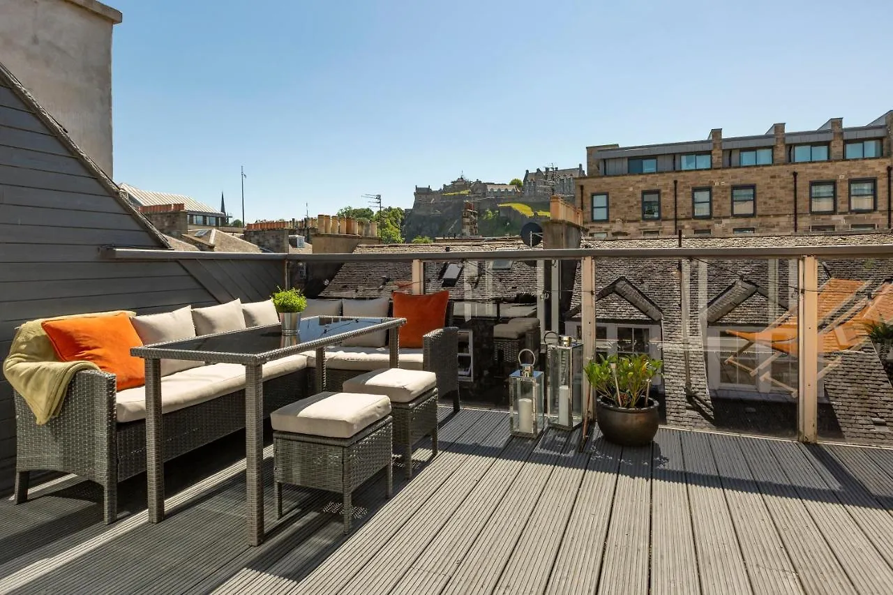 The Edinburgh Rooftop Terrace Apartment