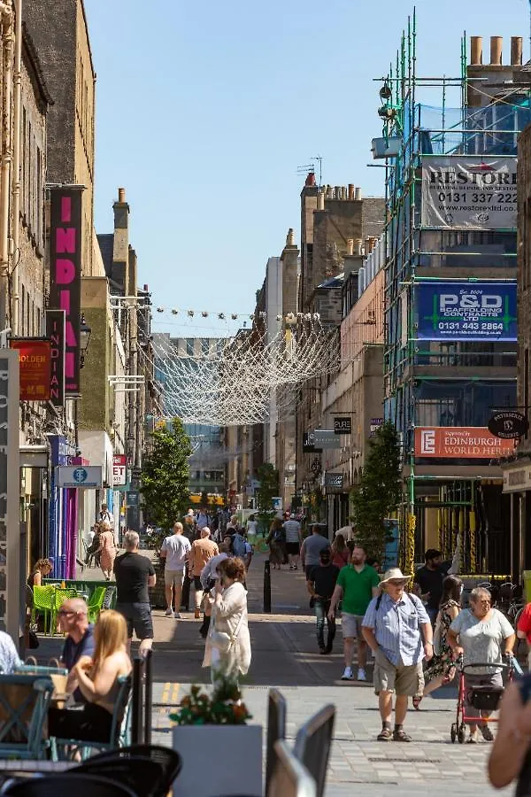 The Edinburgh Rooftop Terrace Apartment