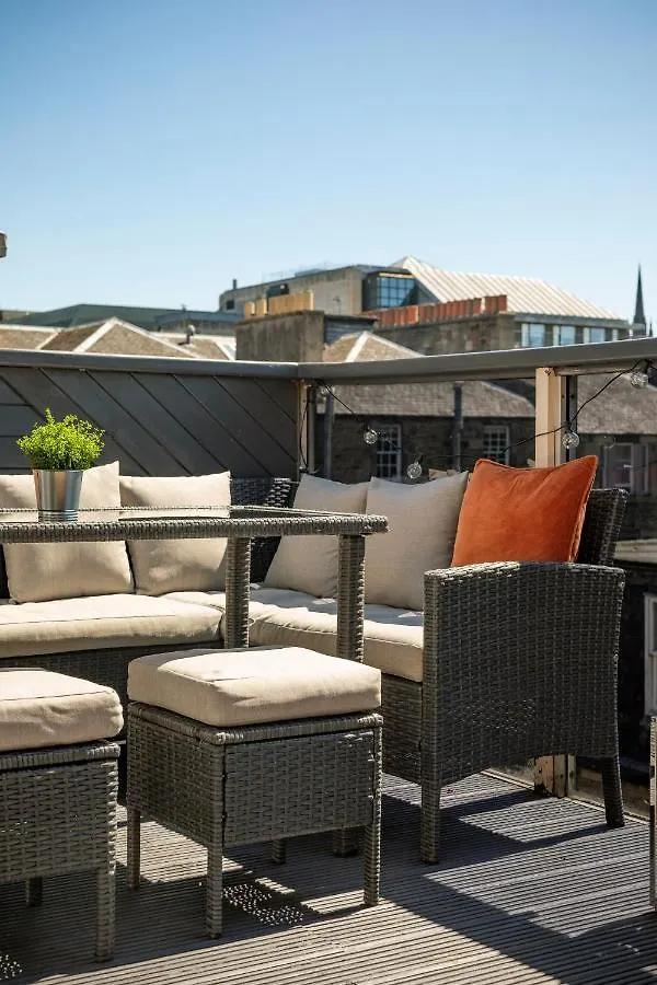 The Edinburgh Rooftop Terrace 0*,